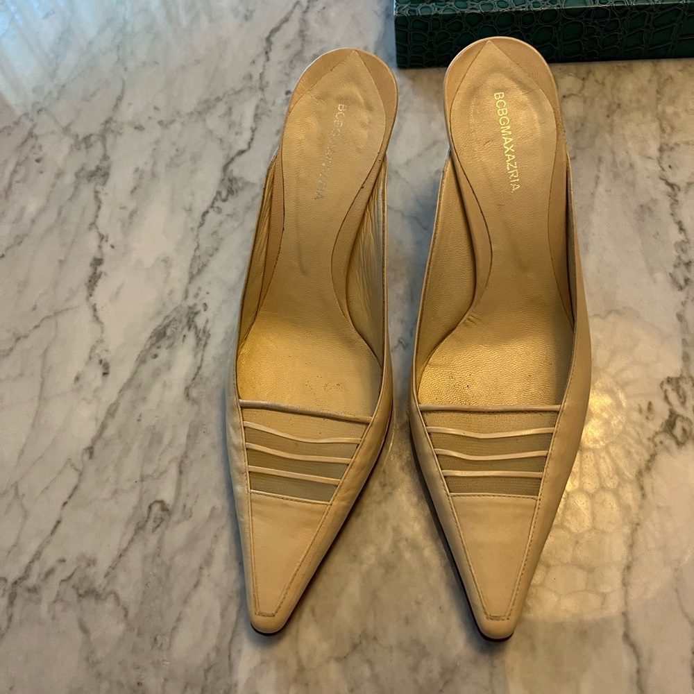 Bcbg slip on sandals